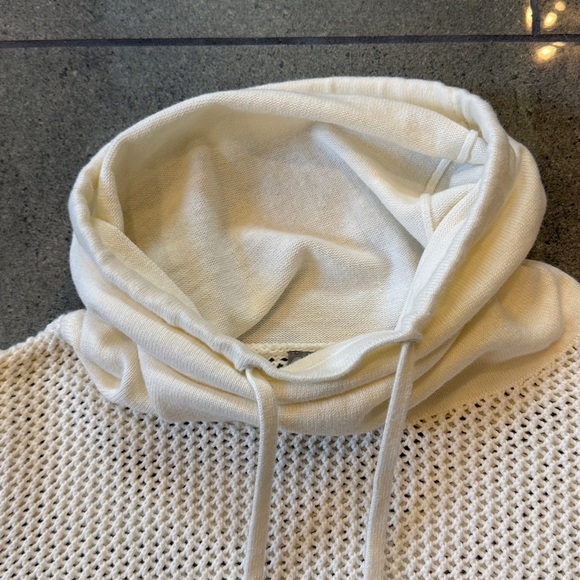 T by Talbots Cream lightweight Sweater - Picture 5 of 8